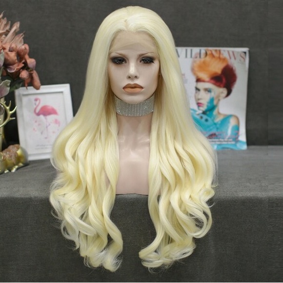 💫22” BLONDE BODY WAVY LACE FRONT WIG *NEW* - Picture 1 of 4